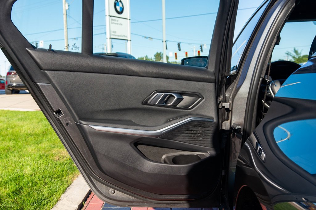 Used 2019 BMW 330i xDrive Sedan w/ Convenience Package AWD/4WD image 36