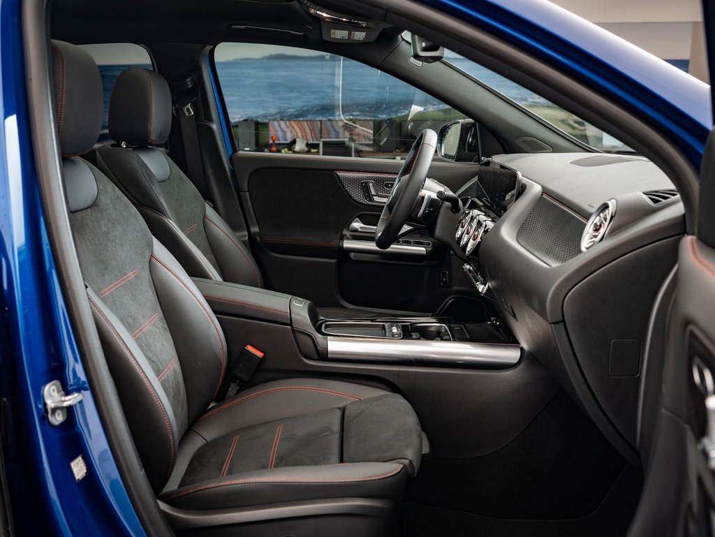 Certified 2025 Mercedes-Benz GLA 250 4MATIC image 22