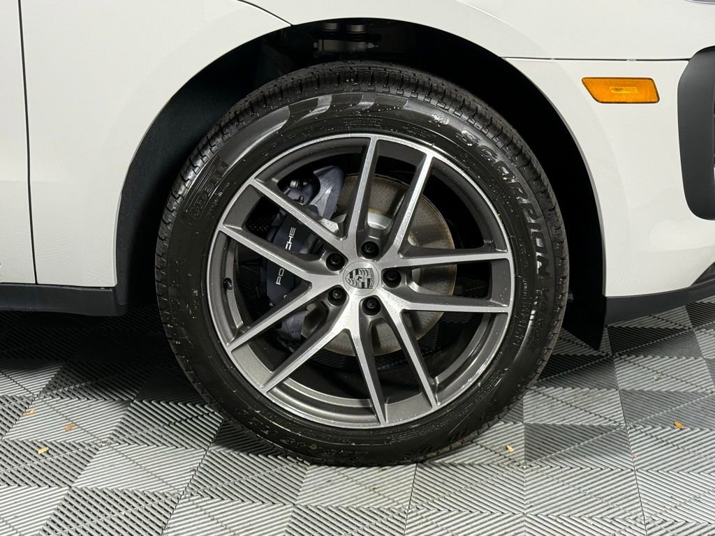 New 2026 Porsche Macan image 12