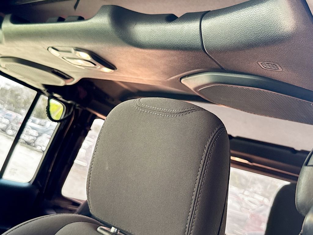 Used 2022 Jeep Wrangler Unlimited Sport image 20