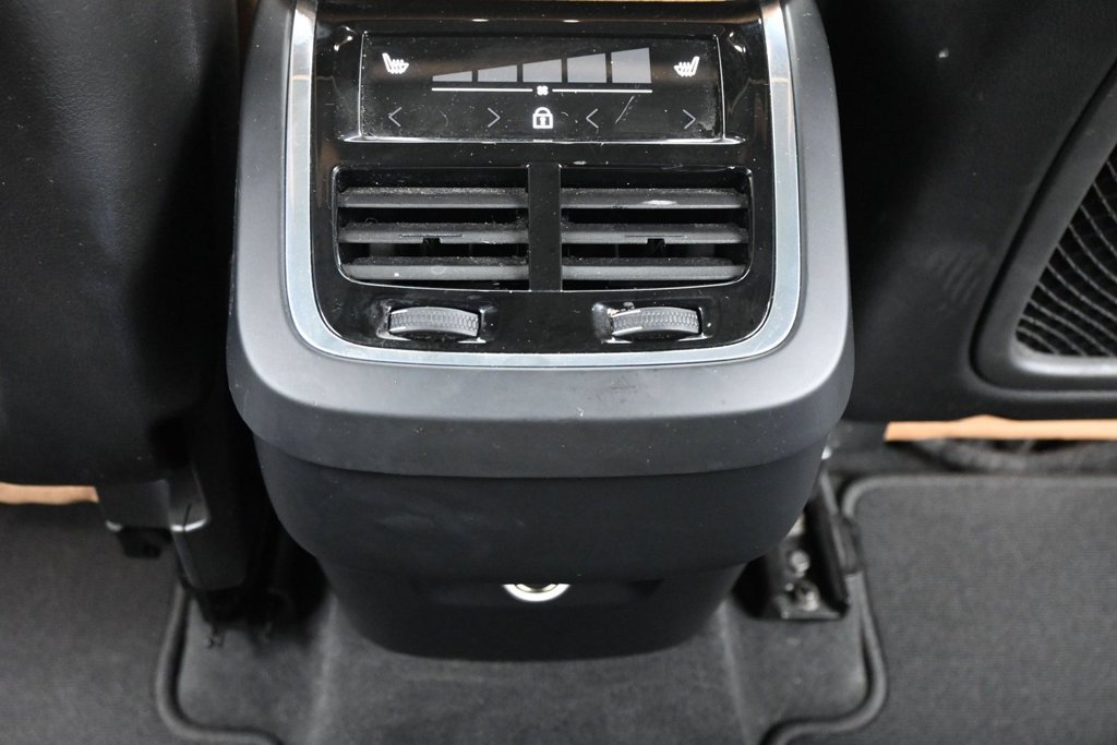 Used 2019 Volvo XC60 T6 Inscription w/ Protection Package Premier AWD/4WD image 20