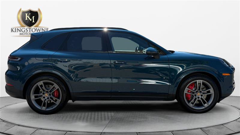 Used 2025 Porsche Cayenne S w/ Premium Package Plus AWD/4WD image 6