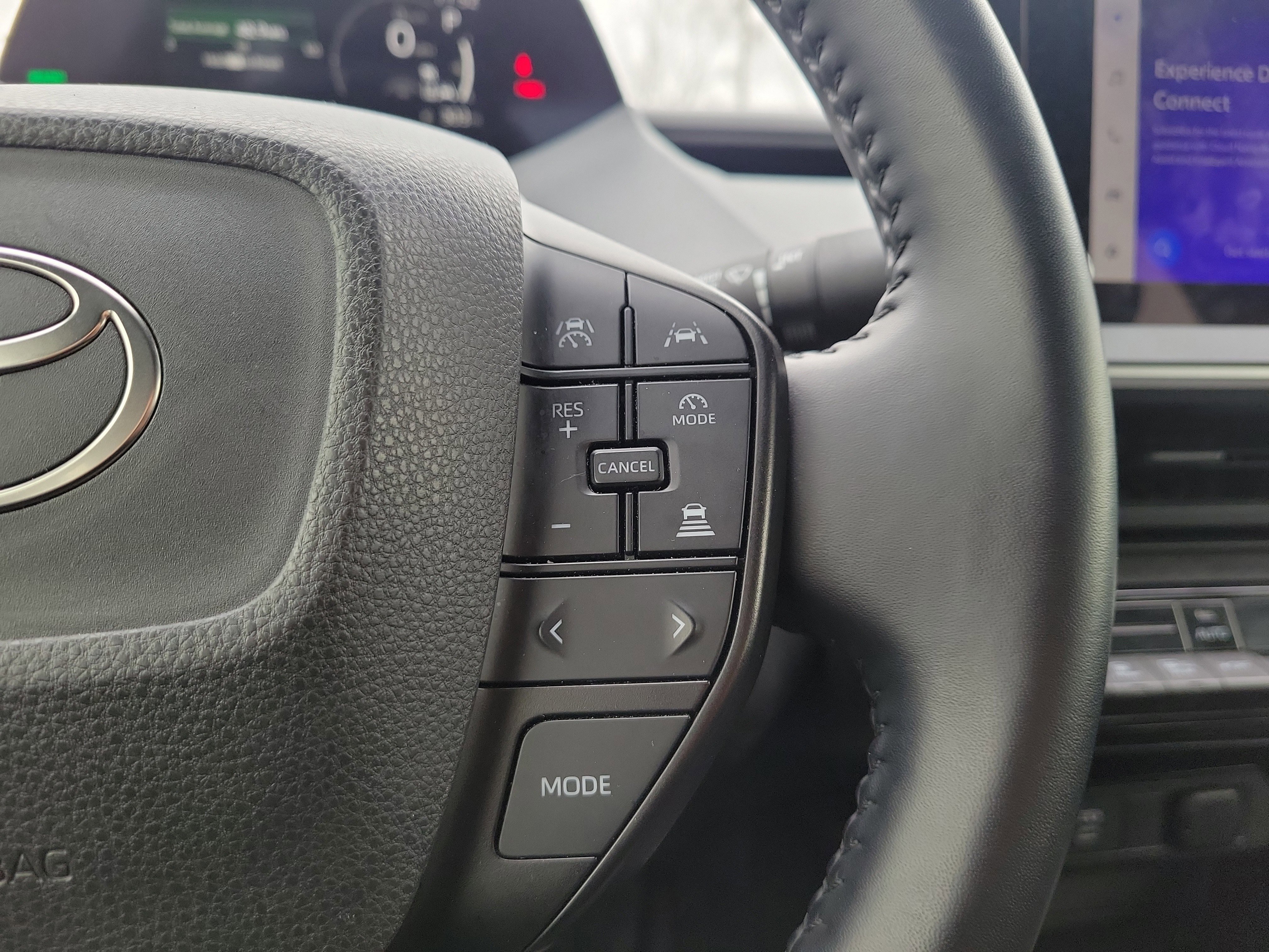 Used 2024 Toyota Prius LE image 20