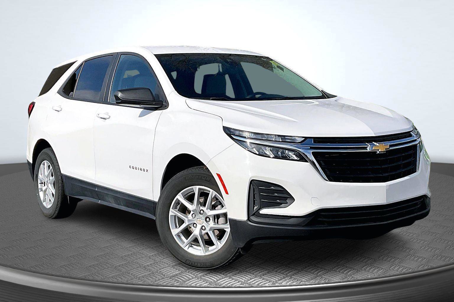Used 2024 Chevrolet Equinox LS w/ LS Convenience Package FWD image 13
