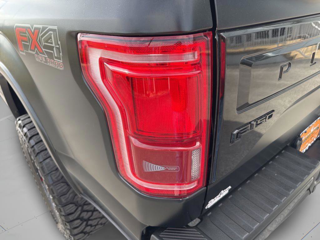 Used 2017 Ford F150 Platinum w/ Equipment Group 701A Luxury image 12