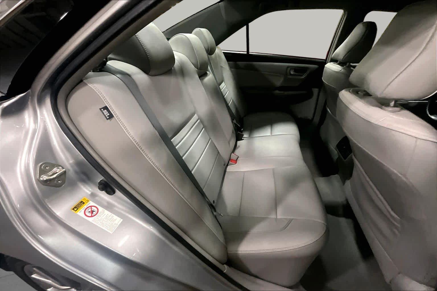 Used 2017 Toyota Camry XLE FWD image 20