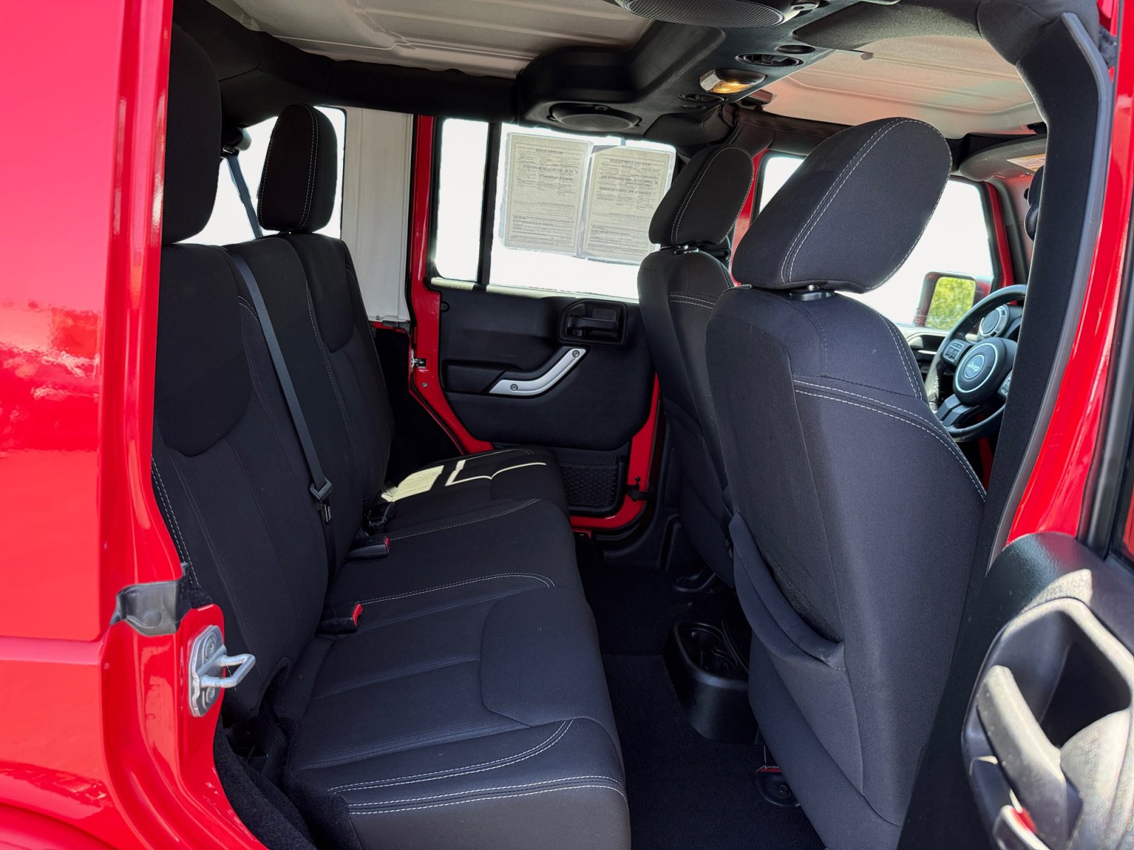 Used 2013 Jeep Wrangler Unlimited Sahara AWD/4WD image 18