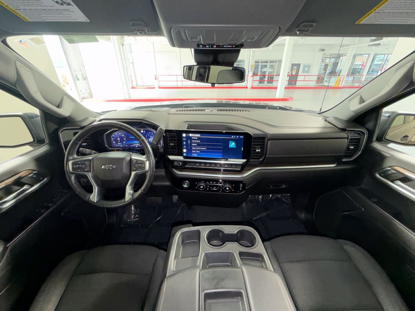Used 2022 Chevrolet Silverado 1500 RST AWD/4WD image 23