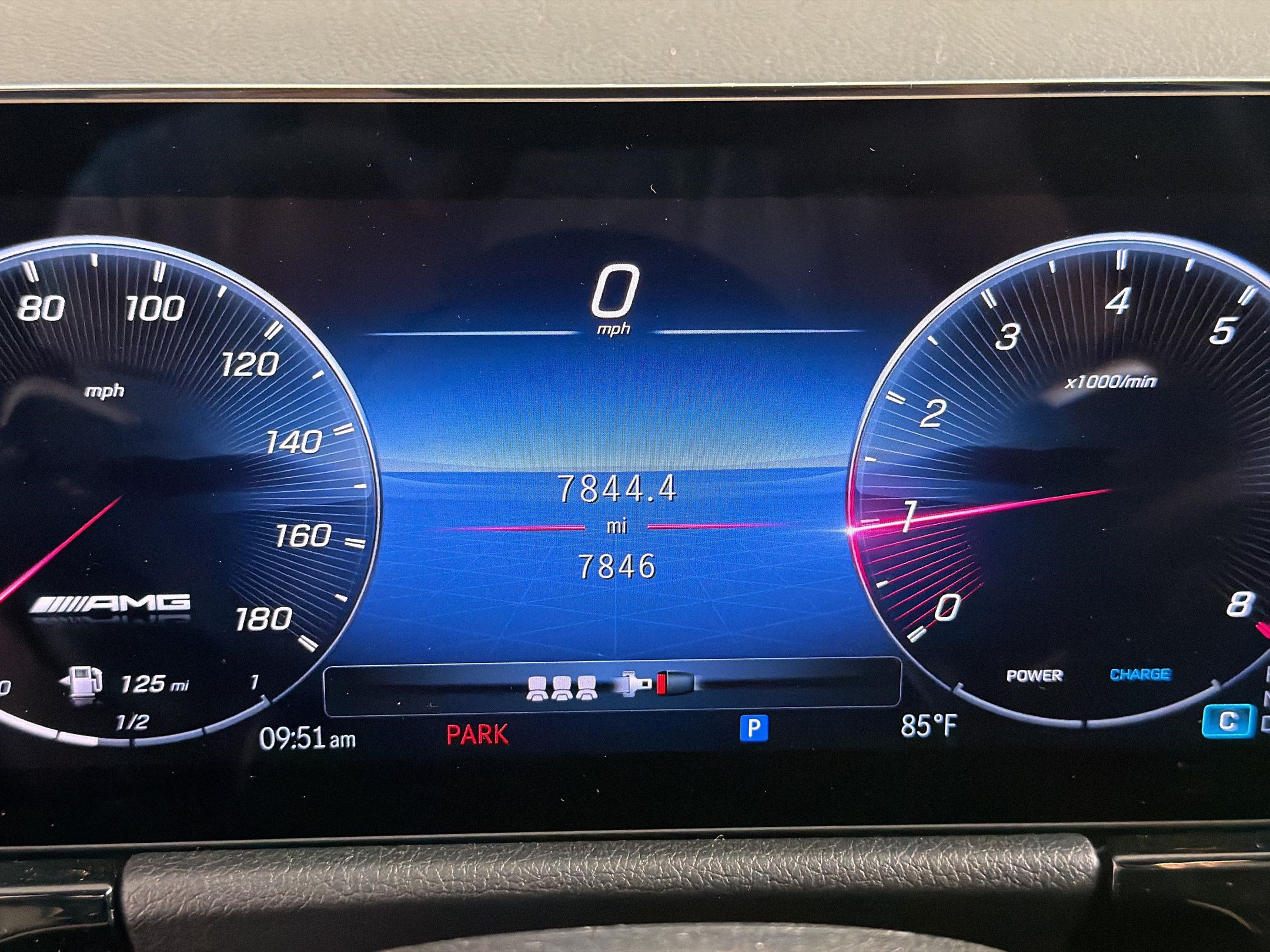Used 2025 Mercedes-Benz GLA 35 AMG 4MATIC image 21