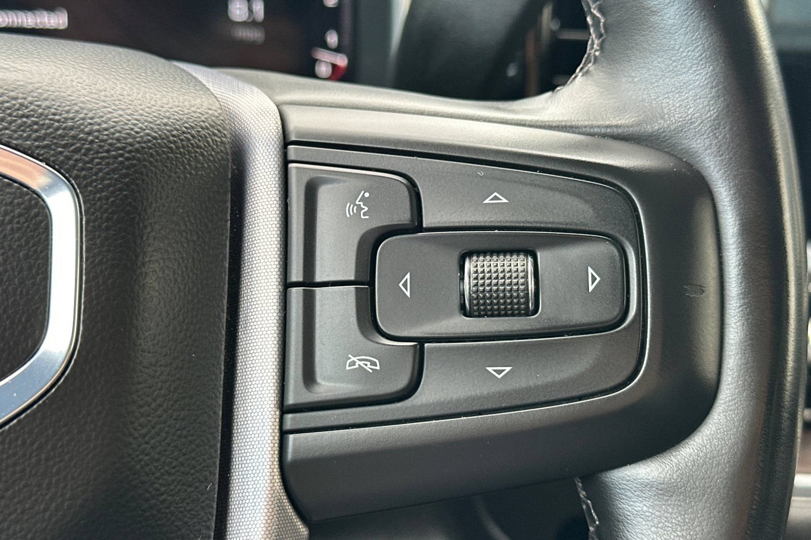 Certified 2024 GMC Sierra 1500 SLT RWD image 32