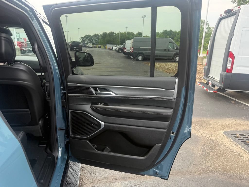 New 2026 Jeep Grand Wagoneer 4WD image 55