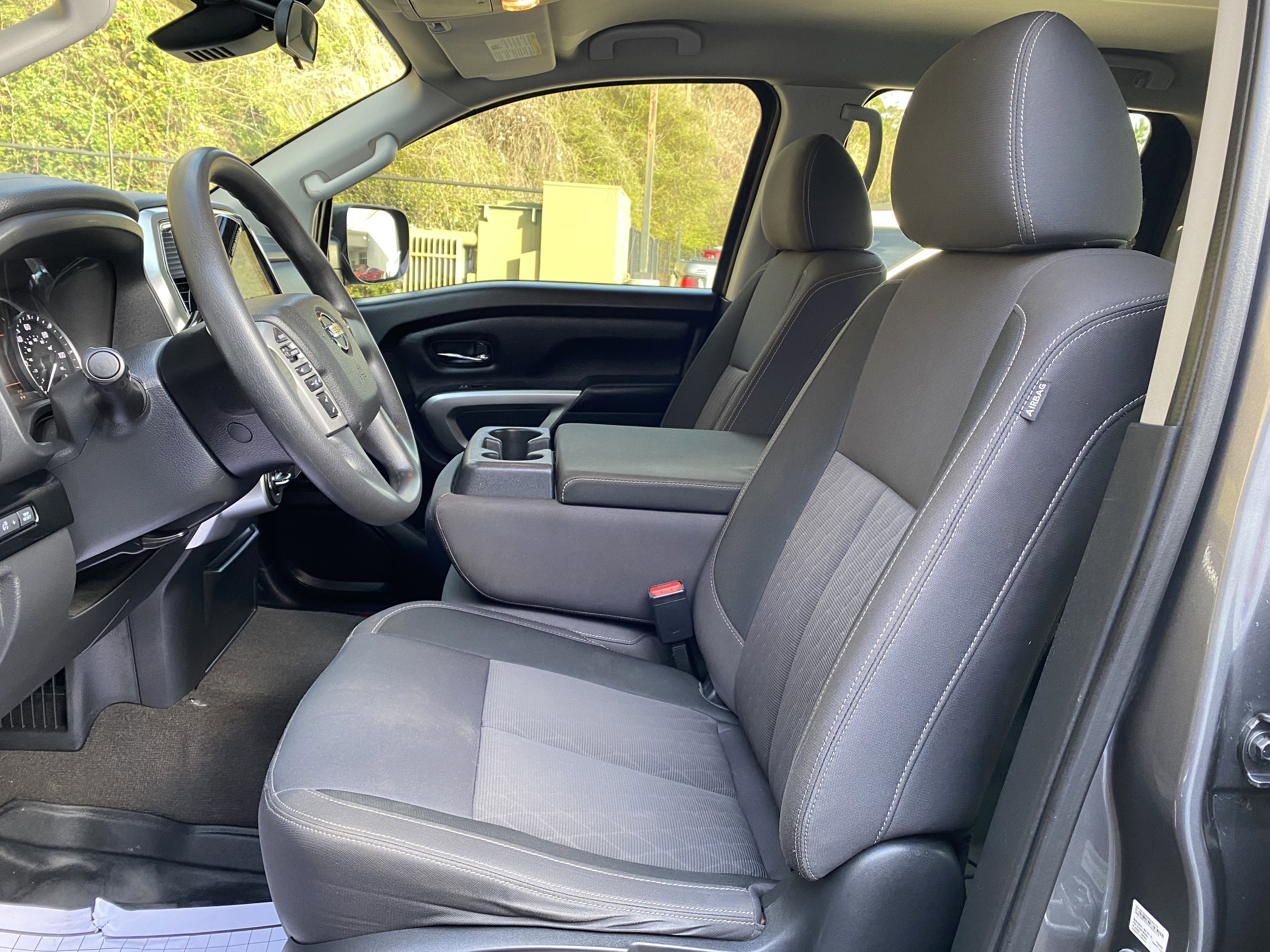 Used 2021 Nissan Titan SV AWD/4WD image 16