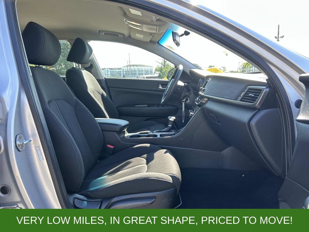 Used 2017 Kia Optima LX FWD image 16