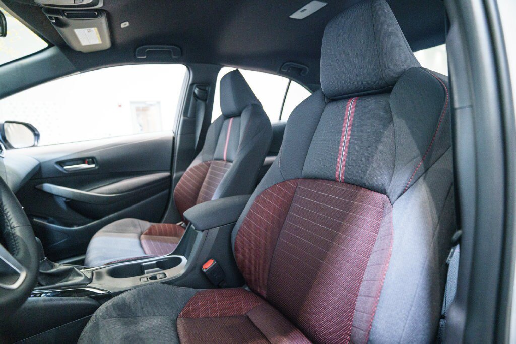 Certified 2026 Toyota Corolla SE FWD image 6