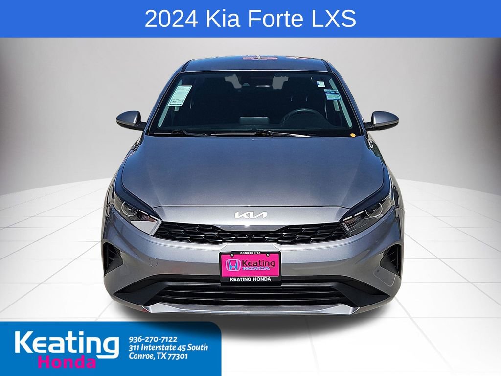 Used 2024 Kia Forte LXS image 2
