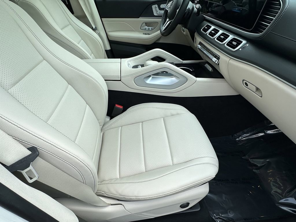 Certified 2023 Mercedes-Benz GLS 450 4MATIC image 15