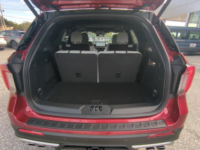 New 2027 Ford Explorer Platinum w/ 3.0L Ultimate Package AWD/4WD image 14