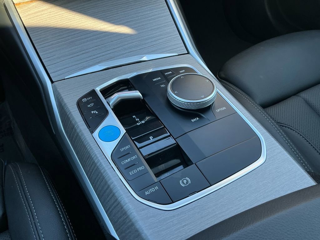 Used 2025 BMW i4 xDrive40i w/ Premium Package image 12