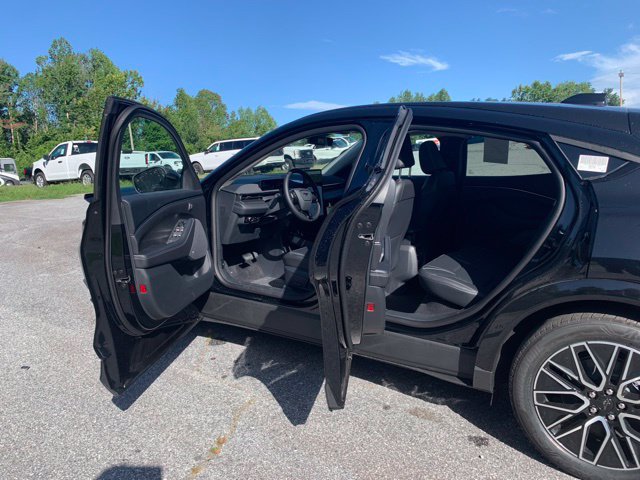 New 2026 Ford Mustang Mach-E Premium RWD image 17