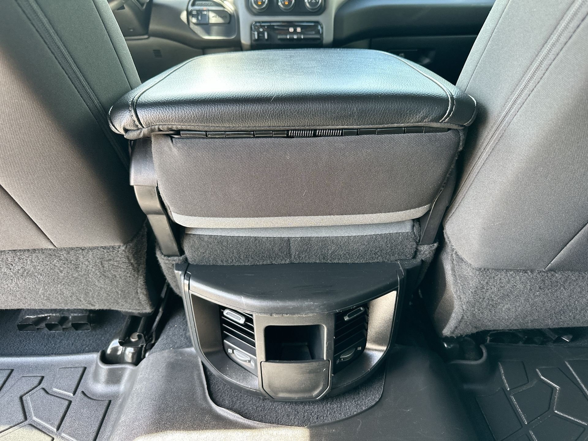 Used 2024 RAM 2500 Big Horn AWD/4WD image 20