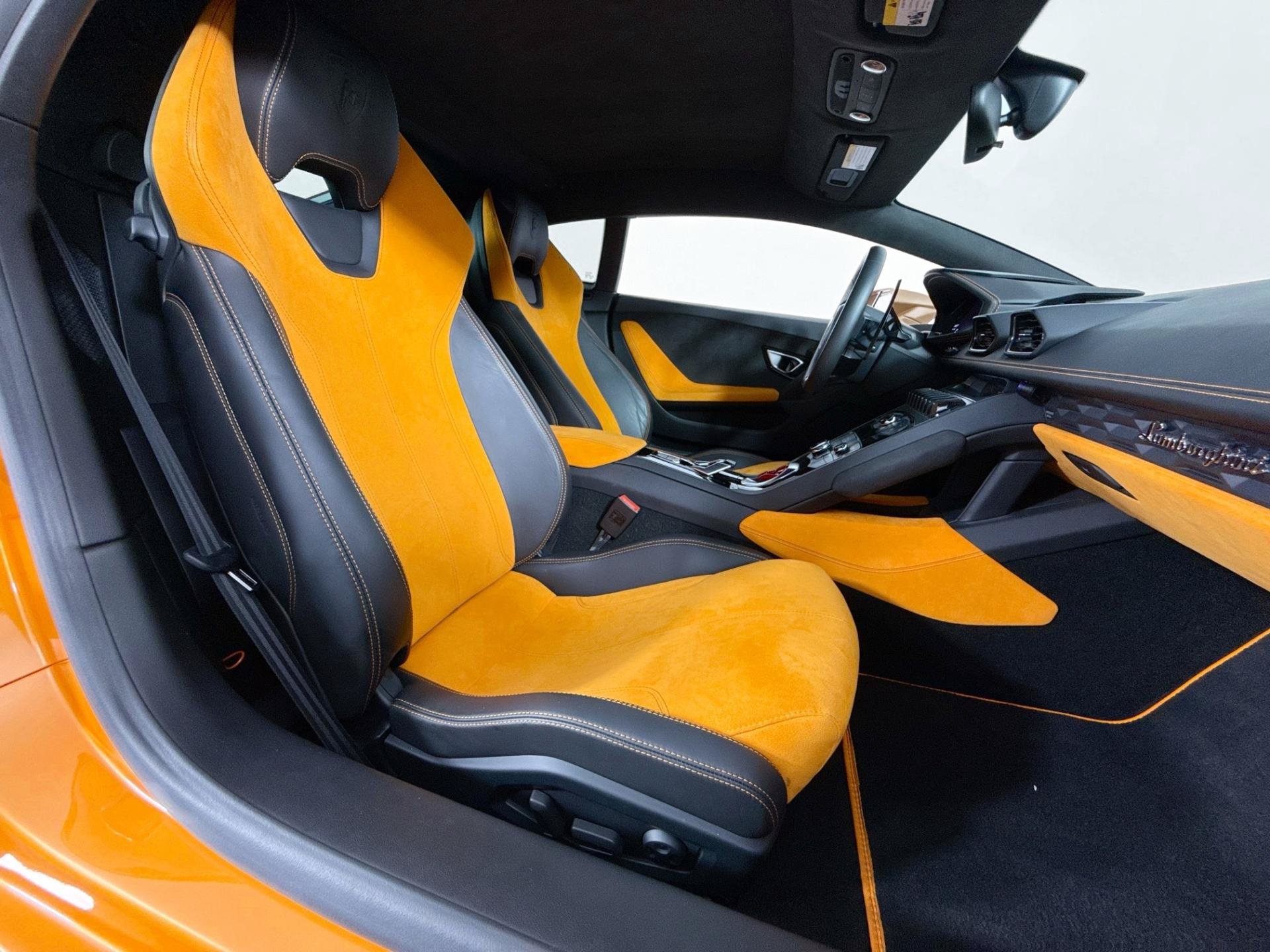 Used 2016 Lamborghini Huracan LP 610-4 AWD/4WD image 26