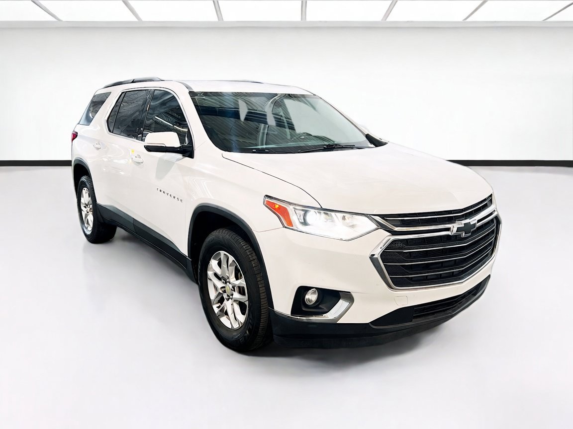 Used 2020 Chevrolet Traverse LT FWD image 3