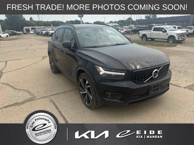 Used 2021 Volvo XC40 T5 R-Design AWD/4WD image 1