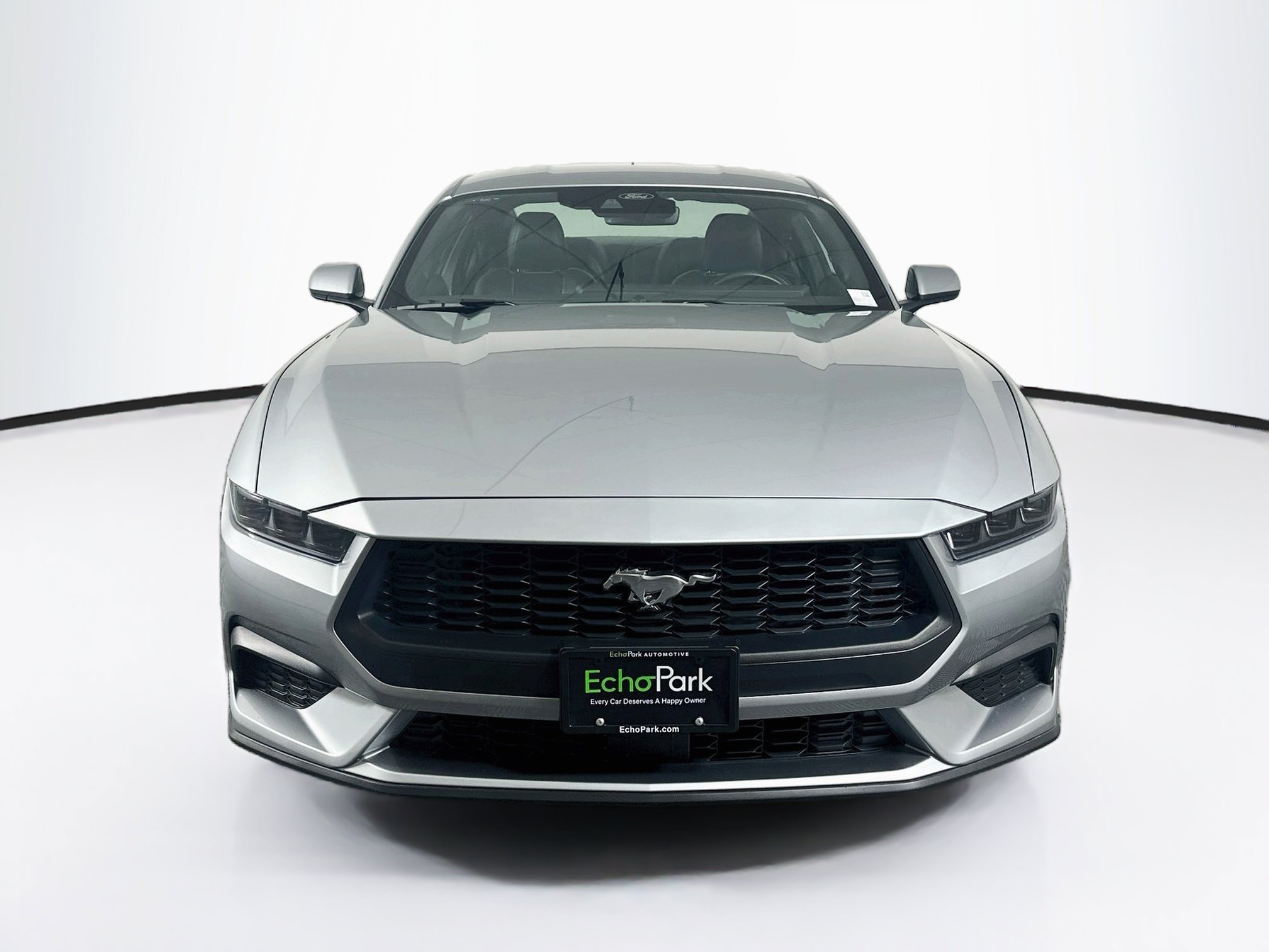Used 2025 Ford Mustang Premium RWD image 2