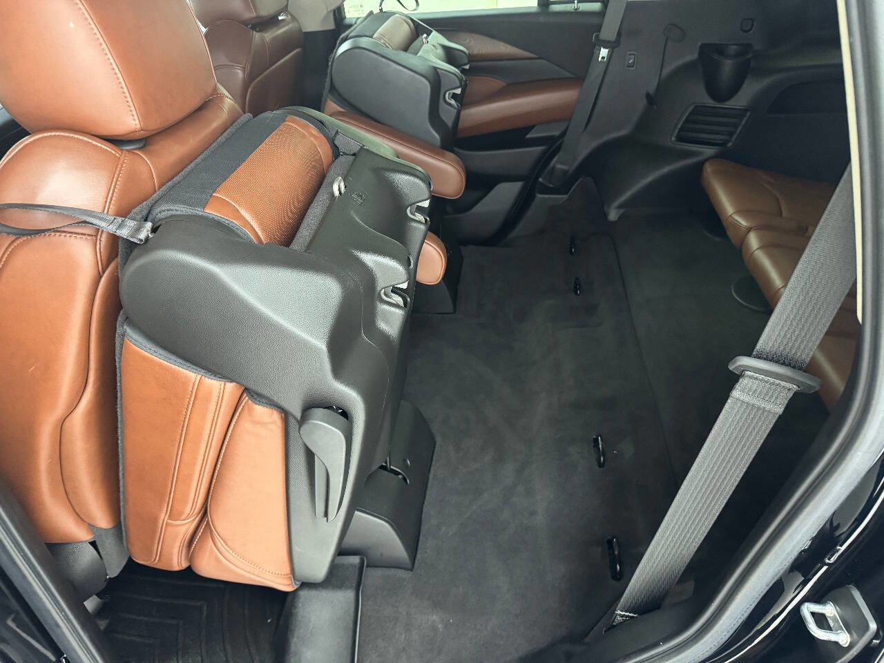 Used 2020 Cadillac Escalade Premium Luxury AWD/4WD image 23