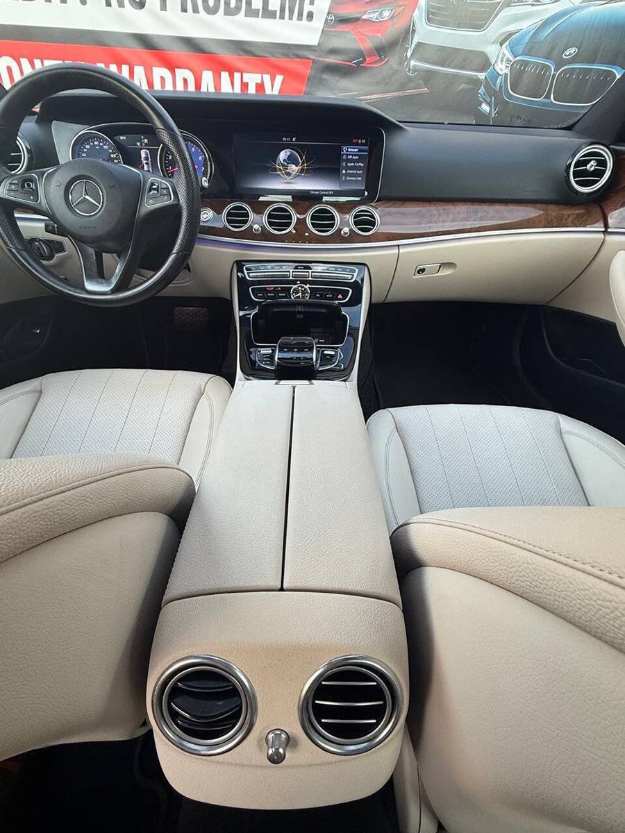 Used 2017 Mercedes-Benz E 300 4MATIC image 13