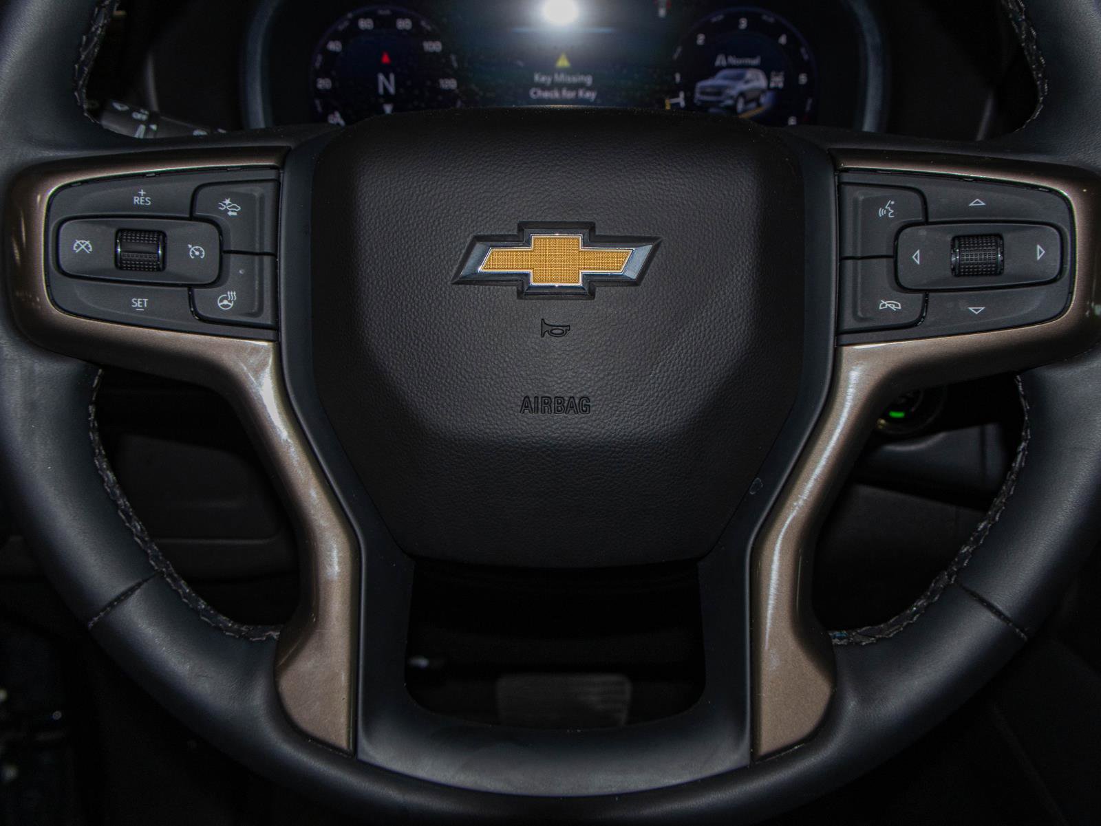 Used 2023 Chevrolet Suburban High Country AWD/4WD image 12