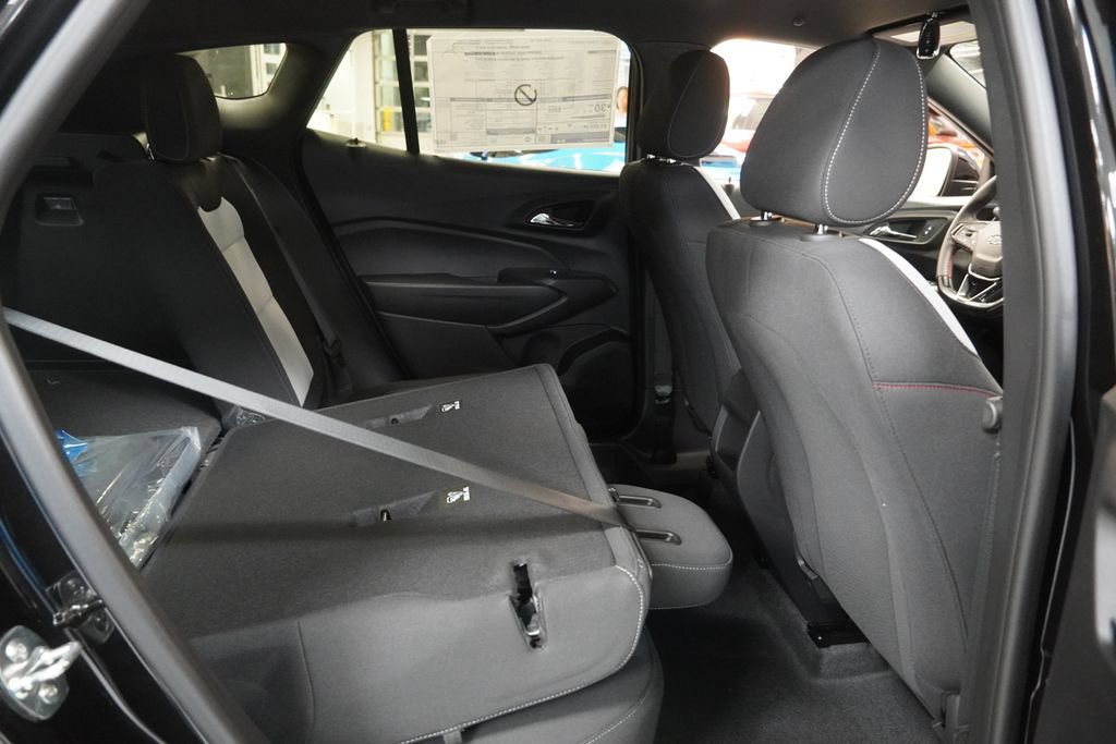 New 2026 Chevrolet Trax RS w/ Driver Confidence Package FWD image 29