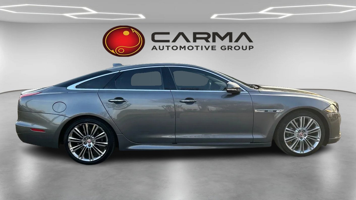 Used 2016 Jaguar XJ R-Sport image 6