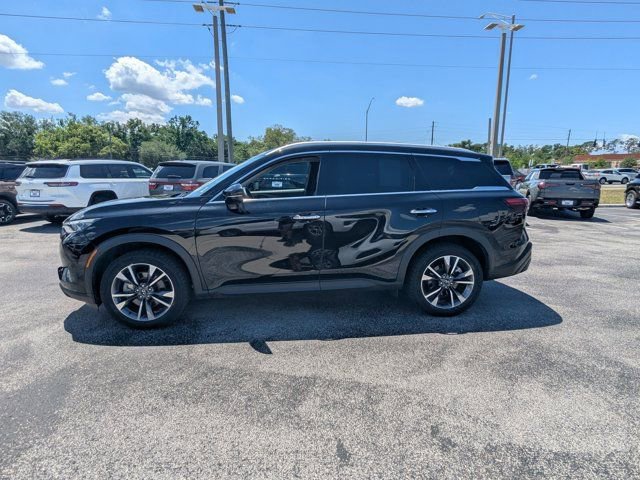 Used 2023 INFINITI QX60 Luxe w/ Vision Package FWD image 8