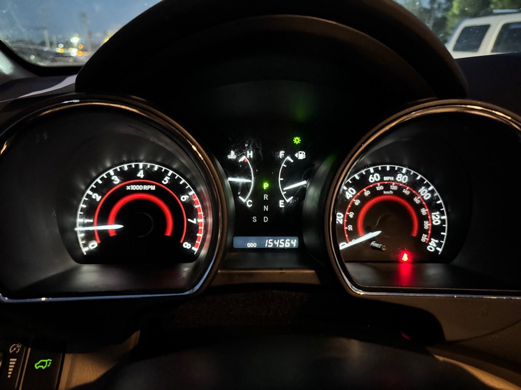 Used 2012 Toyota Highlander SE w/ Tow Pkg image 14