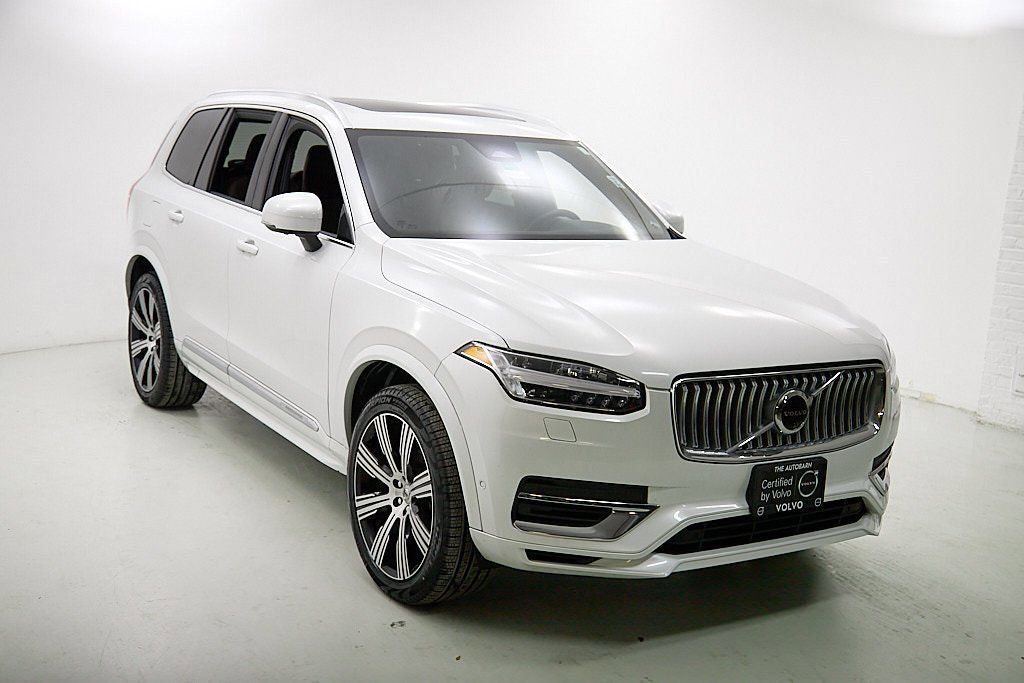 Certified 2024 Volvo XC90 T8 Plus w/ Protection Package Premier image 4
