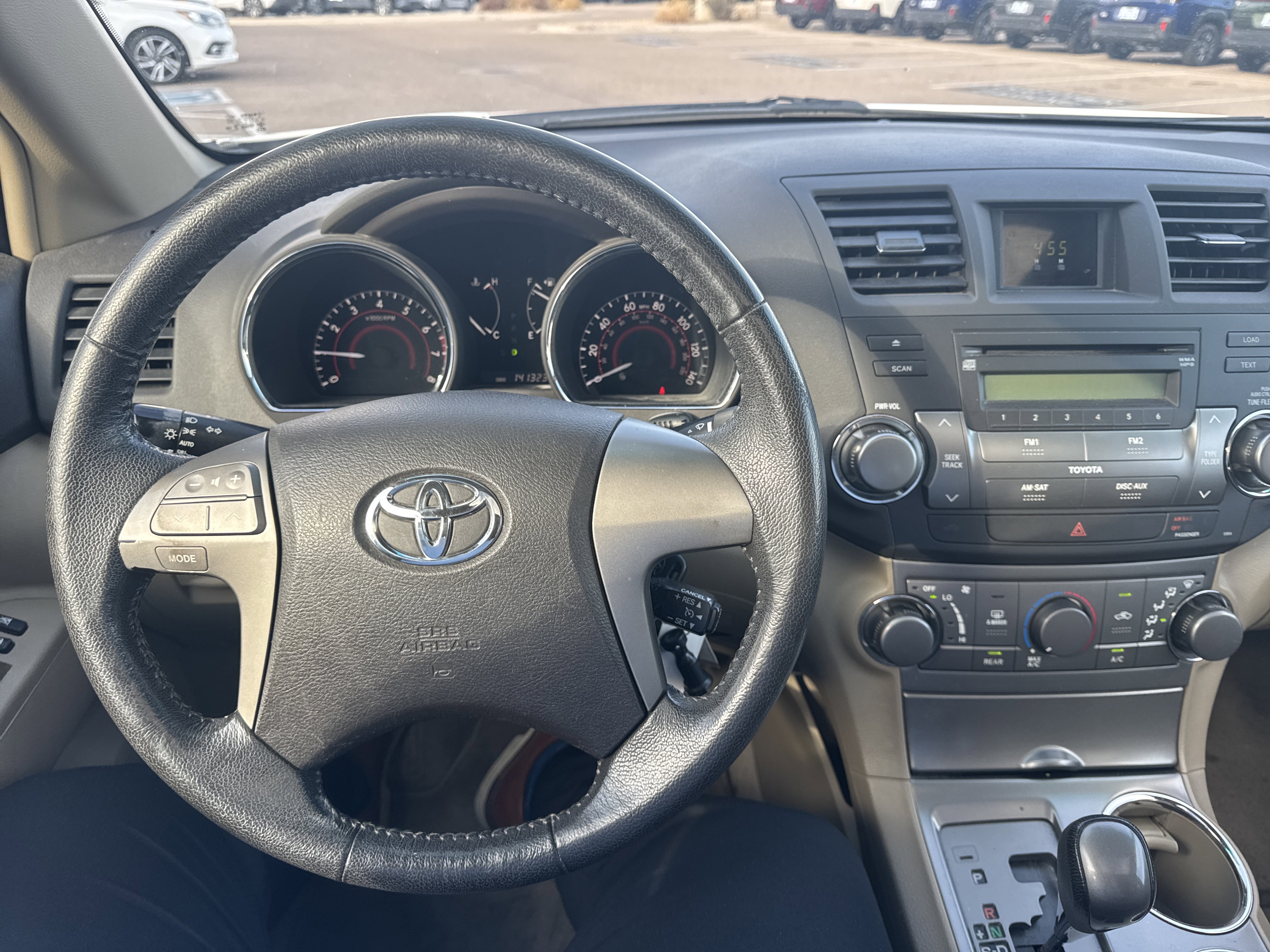 Used 2010 Toyota Highlander 4WD image 3