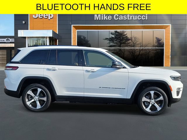 Used 2023 Jeep Grand Cherokee 4WD 4xe w/ Luxury Tech Group II image 3