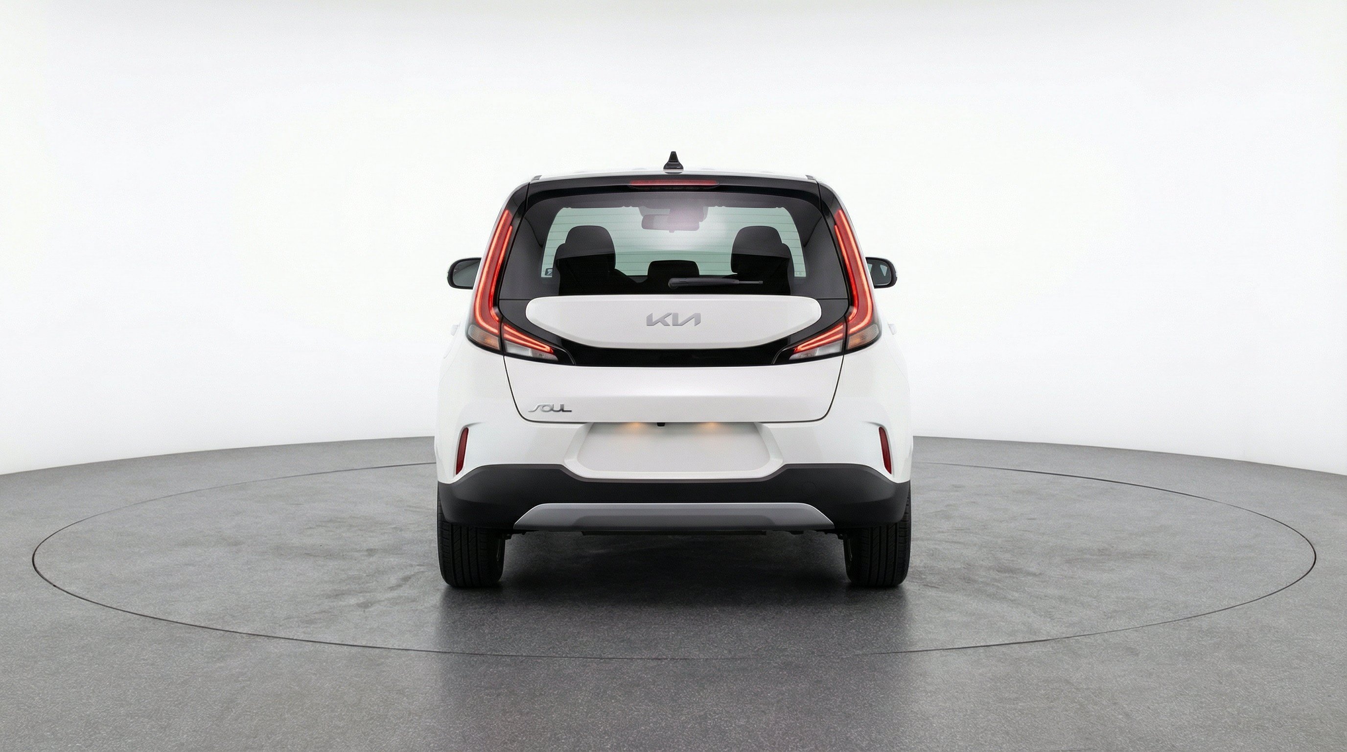 Used 2025 Kia Soul LX w/ LX Technology Package FWD image 7