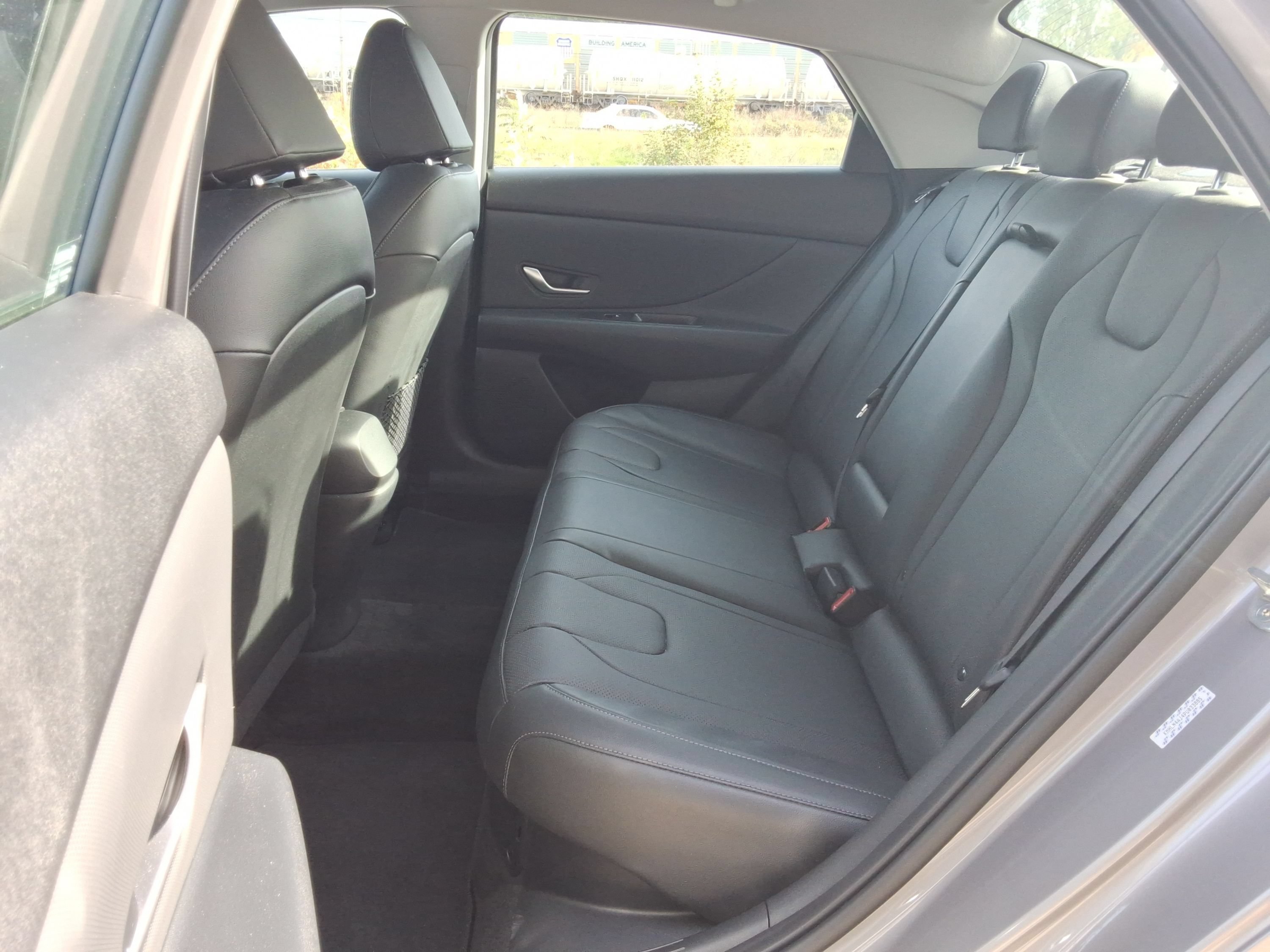 Used 2023 Hyundai Elantra Limited FWD image 21