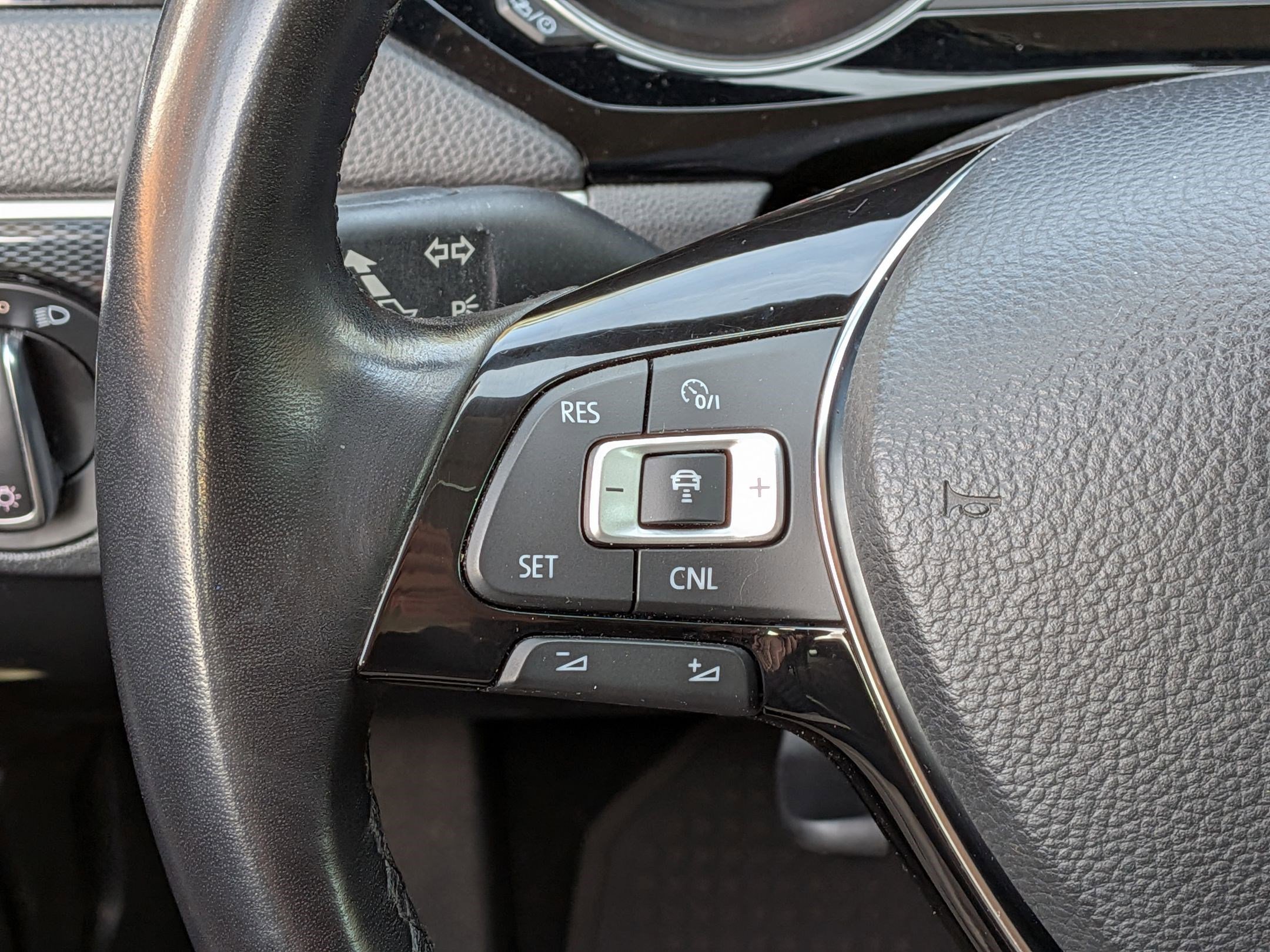 Used 2017 Volkswagen Jetta SEL image 15