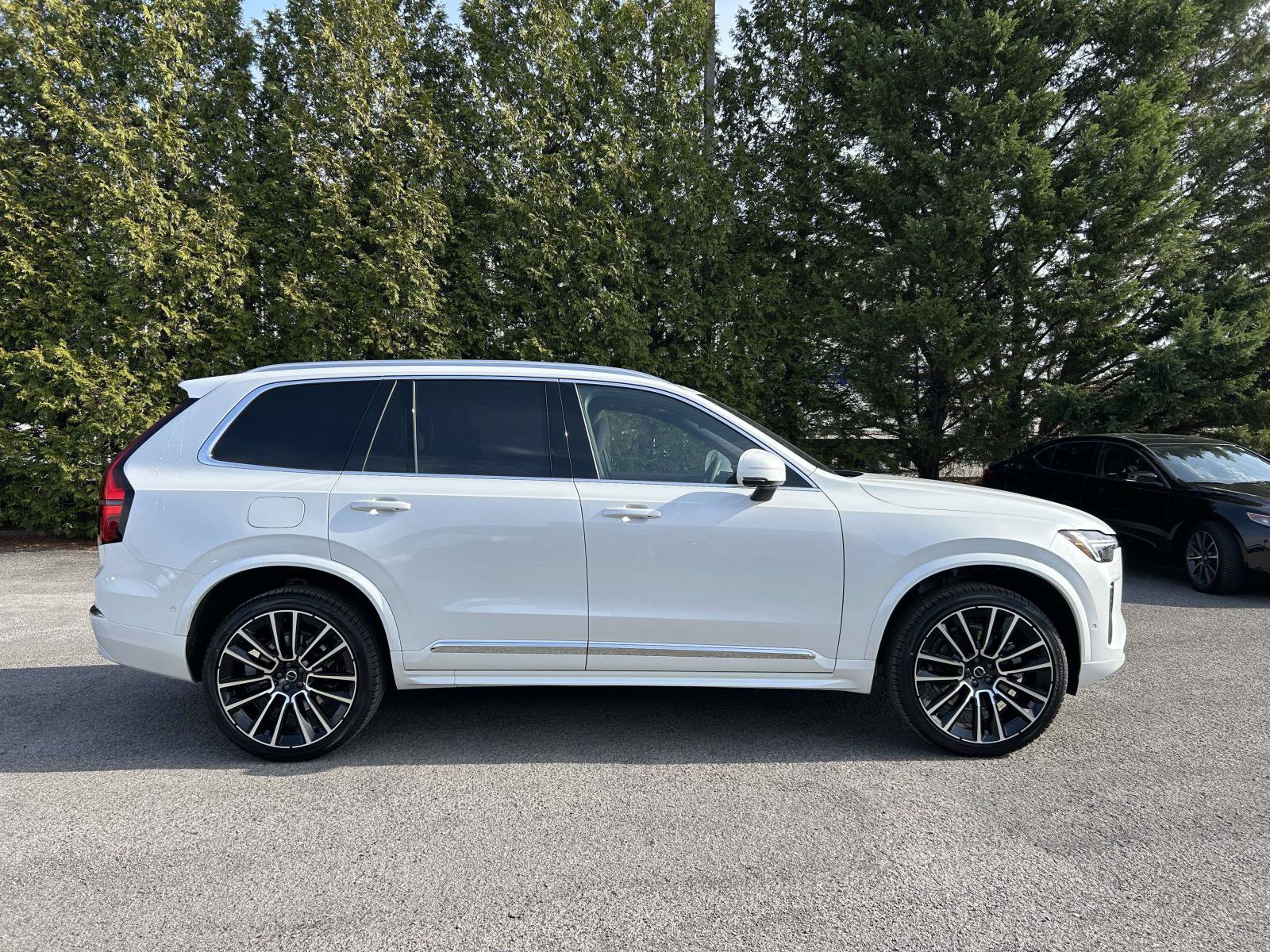 New 2026 Volvo XC90 B6 Plus AWD/4WD image 2
