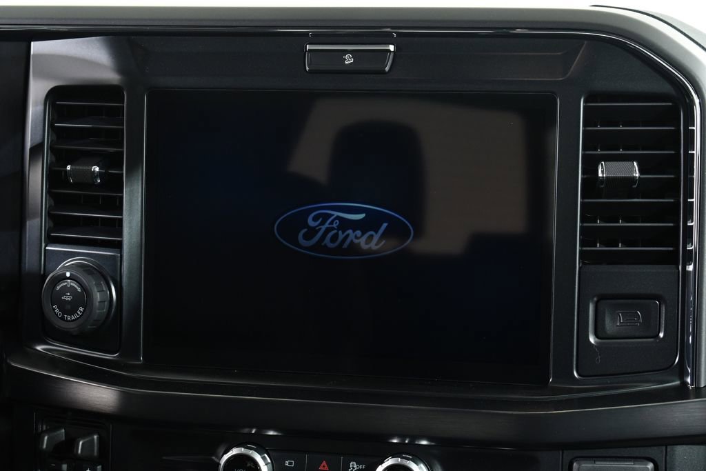 New 2026 Ford F350 Lariat w/ Black Appearance Package image 9