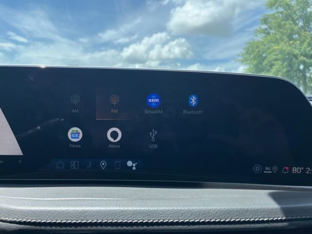 Certified 2025 Cadillac XT4 Premium Luxury FWD image 25
