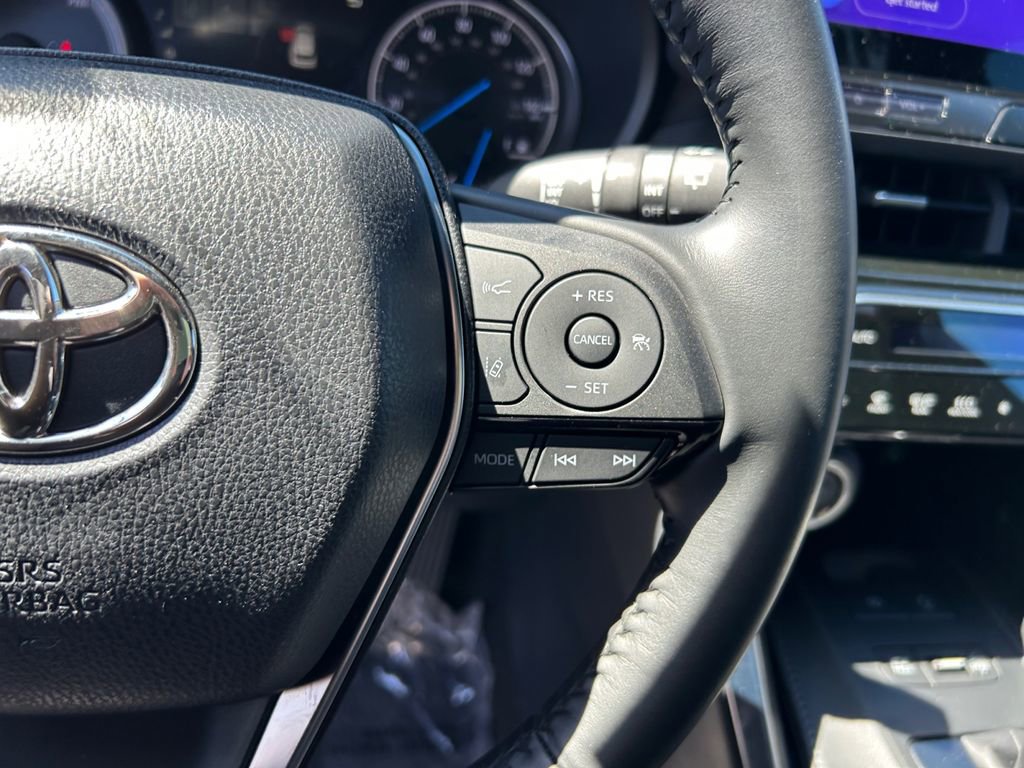 Used 2024 Toyota Venza Limited AWD/4WD image 17