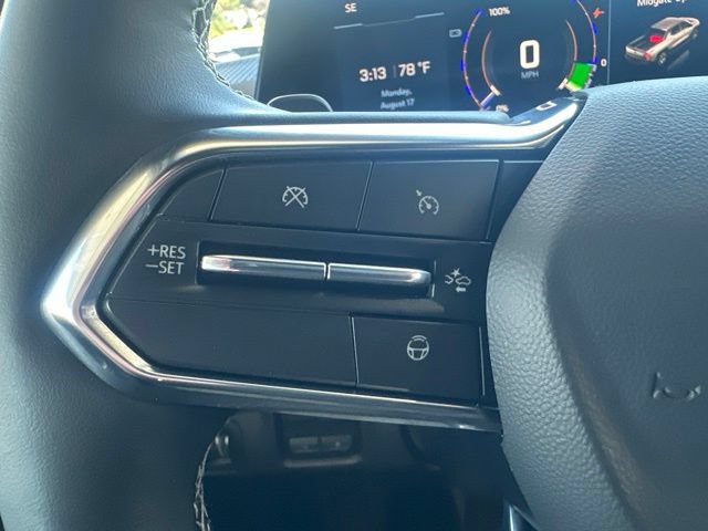 Used 2026 Chevrolet Silverado EV LT AWD/4WD image 33