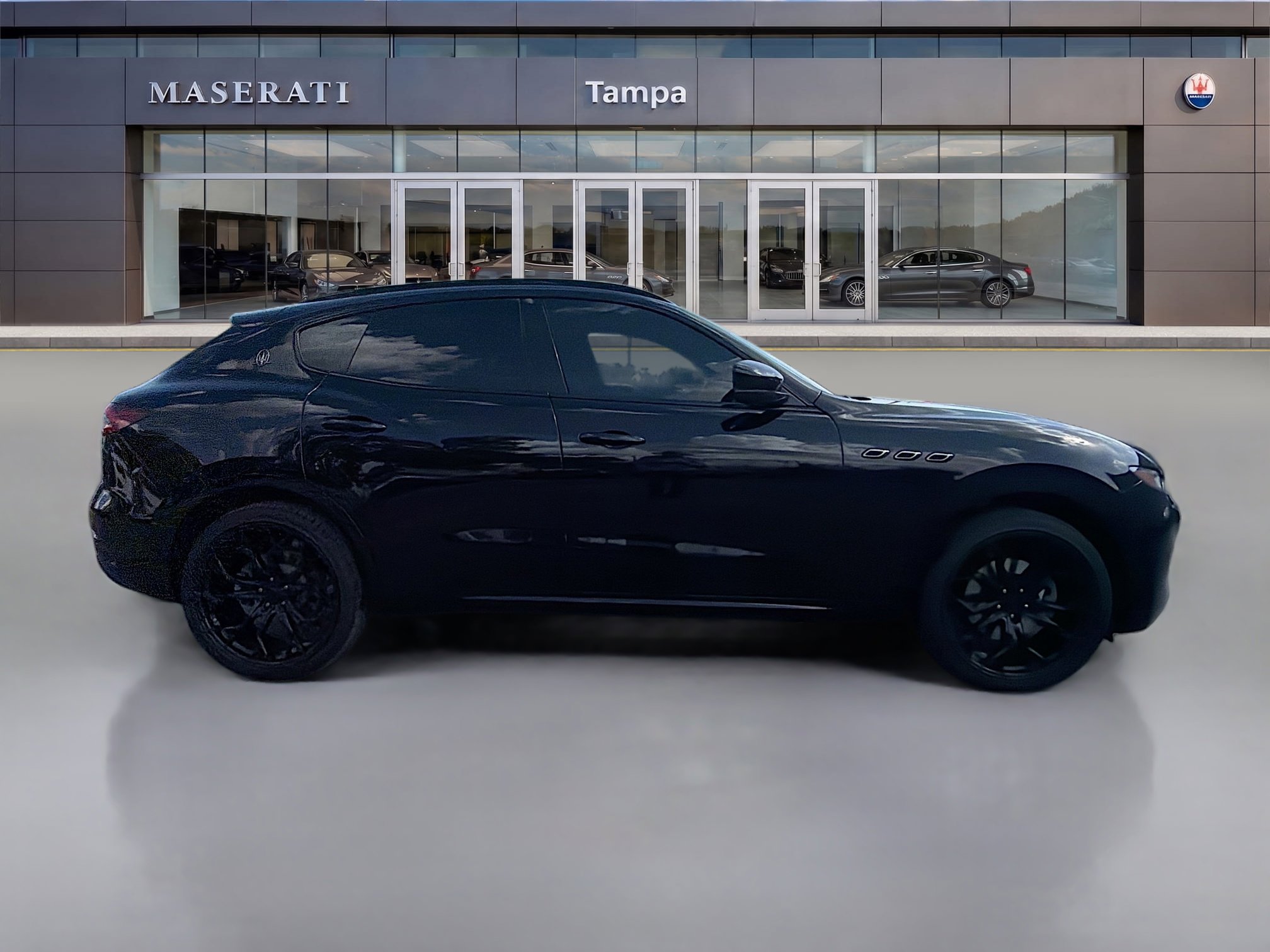 Used 2020 Maserati Levante AWD/4WD image 2