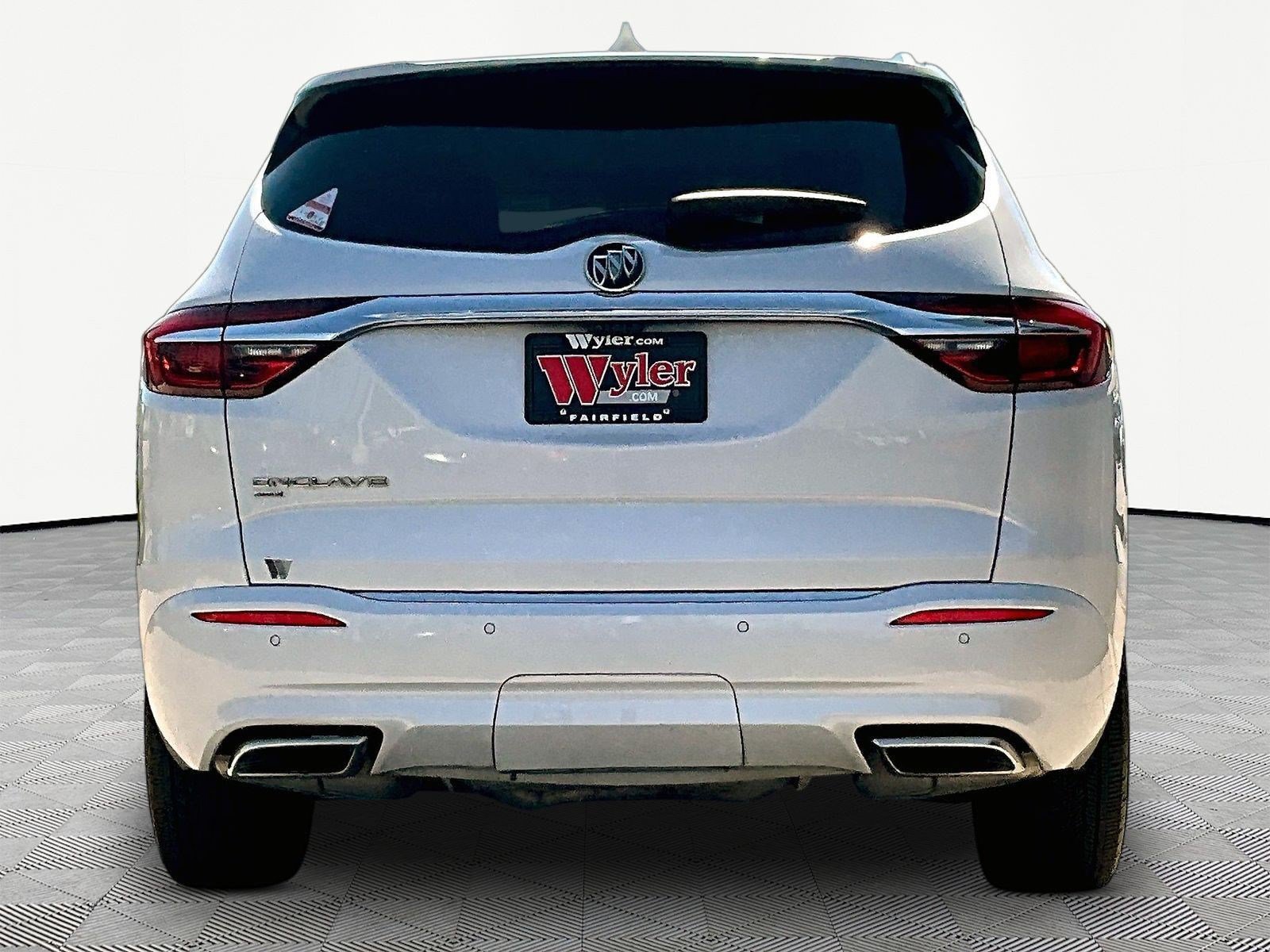 Used 2020 Buick Enclave Avenir w/ Avenir Technology Package AWD/4WD image 5