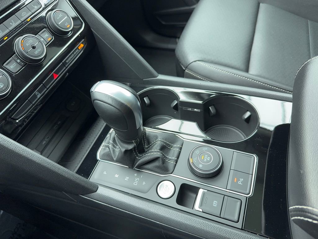 Used 2023 Volkswagen Atlas SEL image 34