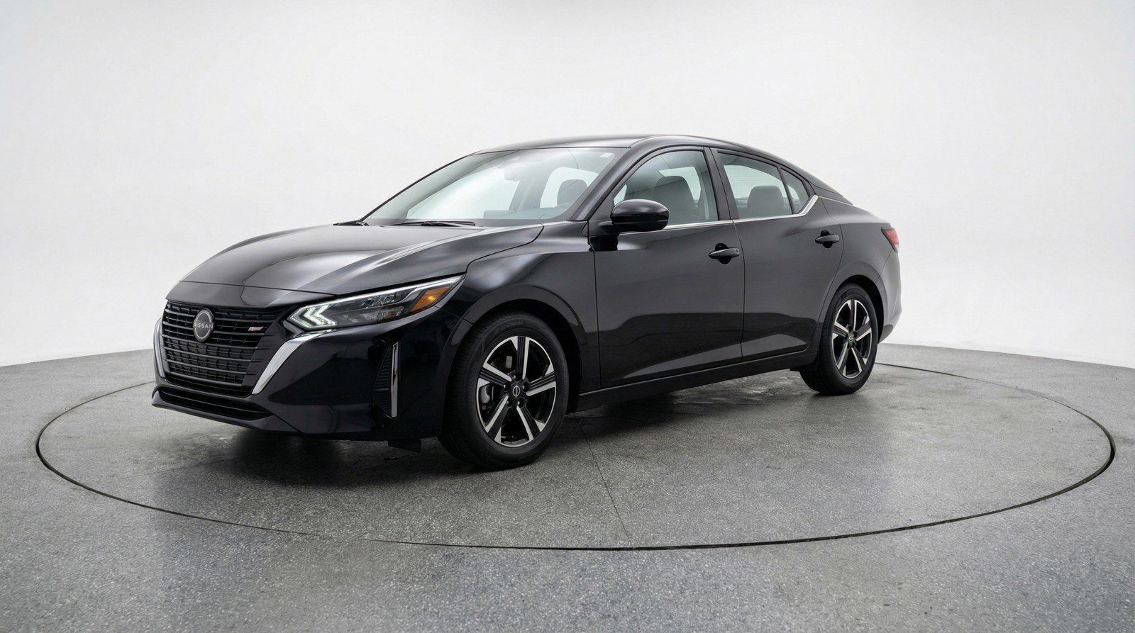 Used 2025 Nissan Sentra SV image 3